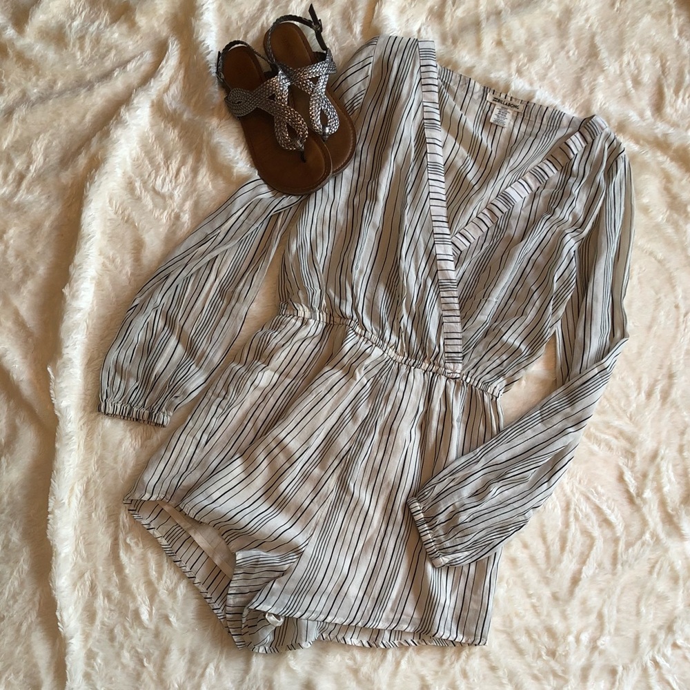 Billabong long sleeve romper